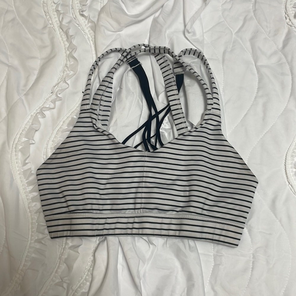 Sports bra